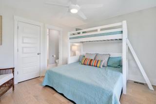 Seas the Day - Oak Island - 1