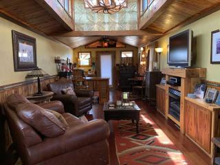 Tabasco Ranch - Antler Cabin - Comfort - 0