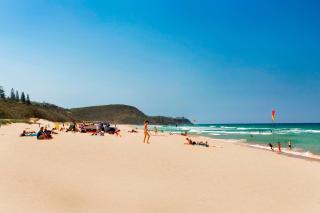 Stevens St Pet Friendly Original Sunshine Beach Beach House - 4
