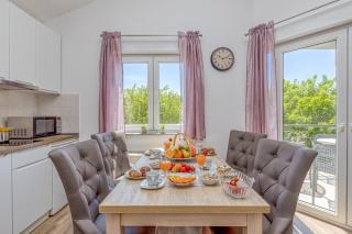 Island Resort Mihaela - 6