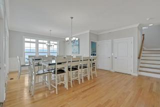 7 Palms - Oak Island - 2