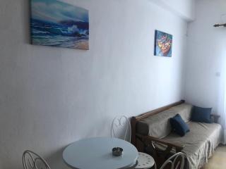 Jonny O, apartment by the sea - 5