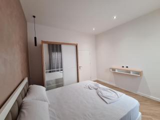 Arial Trinity Suites - Vlorë - 3
