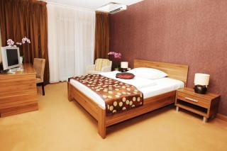 City Hotel Nitra with free parking - Nitra - 9