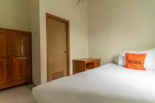 KoolKost Syariah near LRT Boulevard Selatan Station - Minimum Stay 6 Nights - Jakarta - 8