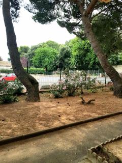 CHEZ CHRYSTEL ET PIERRE appartement au calme à 10mn de la mer, place de parking privée dans la résidence - Béziers - 8