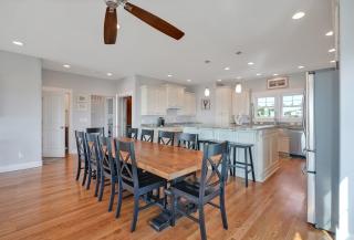 6807 East Beach Drive-The Orange House - Oak Island - 2