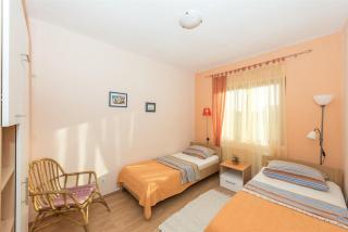 Apartments Josip - Turanj - 3