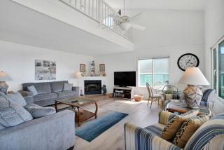 Charlie's Place - Oak Island - 0
