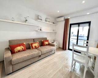 Beachside Apartment - With Pool by HD PROPERTIES - Quarteira - 7