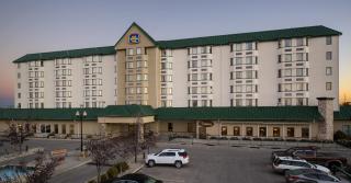 Best Western Plus Winnipeg Airport Hotel - Winnipeg - 9