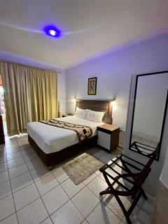 Dolar Lodges & Tours - Maun - 5