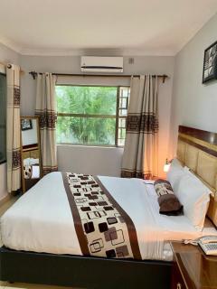 Dolar Lodges & Tours - Maun - 7