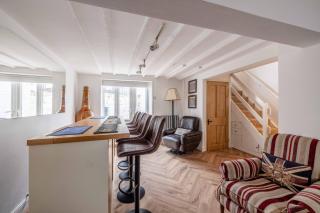 LONG WALK, CASTLE & SHOPS ON YOUR DOORSTEP - By Tempstay - Windsor - 7