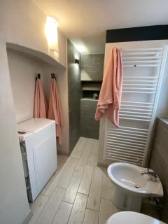 Intero alloggio :Casa D D Nuova aperturaHost Rosi - Omegna - 5
