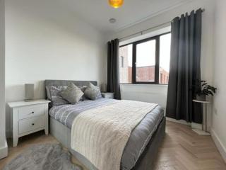STYLISH 1 BED & PARKING-IDEAL FOR CORPORATE STAYS - 3