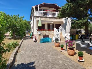 Beach House - Betina - 0