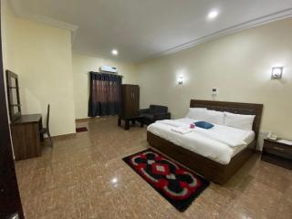 Gio&Gee Hotel and Apartments - Benin City - 1