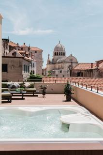 Armerun Heritage Hotel & Residences - Šibenik - 3