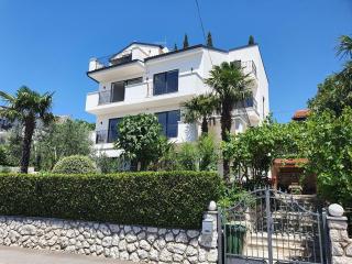 Apartments Rak - Dramalj - 0