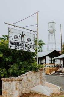 THE VAQUERO MOTEL - 0