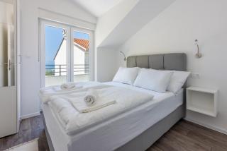 Luxury Apartments Lovorka 3 & 4***/**** - Selce - 1