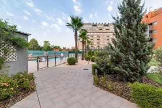 Moderno apartamento con Piscina y Parking - Granada - 0