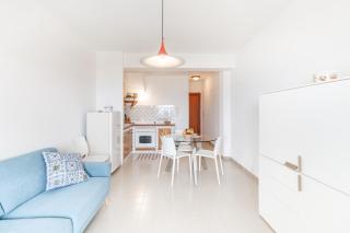 GuestHost - Residence Erice Beach Seaview Apartment with Swimming Pool - 4