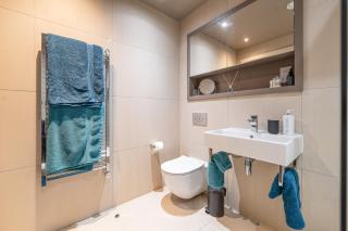 Entire 2 Bed - Free Parking - No. 35 - The Cosy Collection Ltd - 4