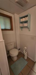 Lake Front Cottage on Private All-Sports Lake. - Le Roy - 1
