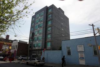 Umbrella Hotel Bronx - Bronx - 4