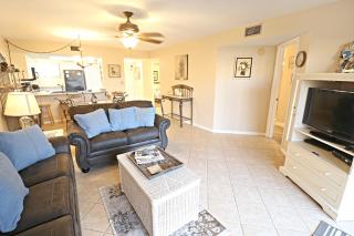 Ocean Village Club P17 - 5