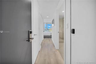 BeachWalk Studio Apmt 2 Beds, Amazing Views 2010B - Hallandale Beach - 6