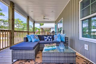 Dauphin Island Retreat 2 Blocks to Beach! - Dauphin Island - 0