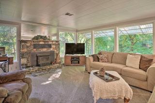 Outdoor Adventure Tranquil Creekside Retreat - 8