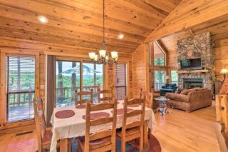 Peaceful Cabin with Deck and Scenic Mtn Views! - 6