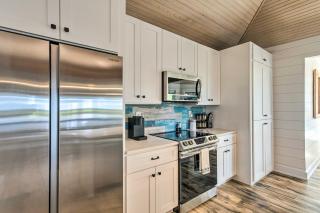 Private Dock and Fire Pit Riverfront Darien Cottage - Darien - 2