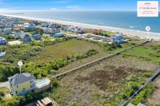 Luck & Laughter - Oak Island - 9
