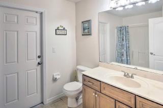 Sun-Dappled Cape Coral Oasis, 5 Mi to Beach! - Cape Coral - 5
