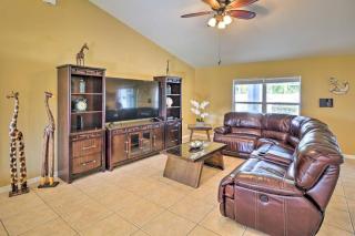 Sun-Dappled Cape Coral Oasis, 5 Mi to Beach! - Cape Coral - 3