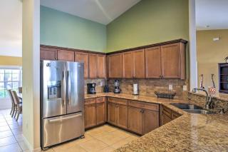 Sun-Dappled Cape Coral Oasis, 5 Mi to Beach! - Cape Coral - 2