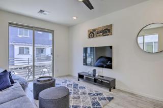 Community Perks Executive Chandler Townhome - Chandler - 5