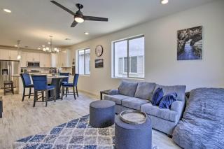Community Perks Executive Chandler Townhome - Chandler - 4