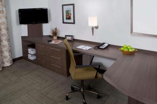 Sonesta Simply Suites Wichita Airport - Wichita - 4