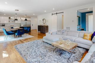 Fantasy Oasis - Nashville - 8
