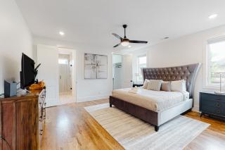 Fantasy Oasis - Nashville - 1