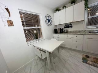 Flamingo Studio - 5 min to Beach - Fort Lauderdale - 2