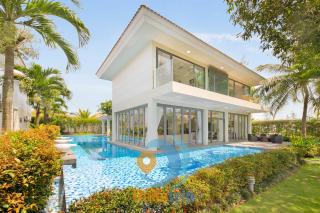 Deluxe Beach Villas by Danatrip - Da Nang - 2