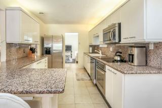 Waterfront Villa - Hollywood - 5