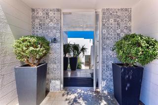 Dolphin Coast YOLO Spaces - The White House Boutique Villa - 5